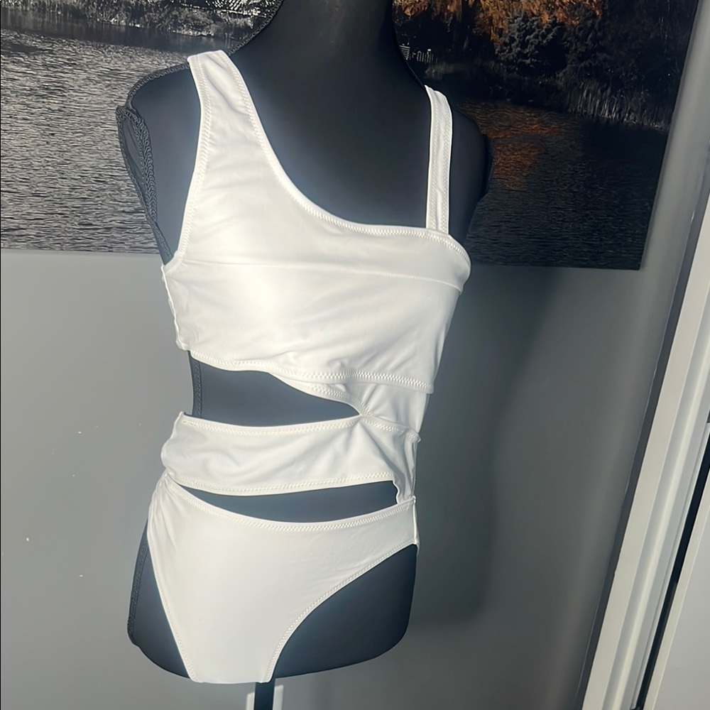 Private Label White Asymmetrical One-Piece Swimsuit